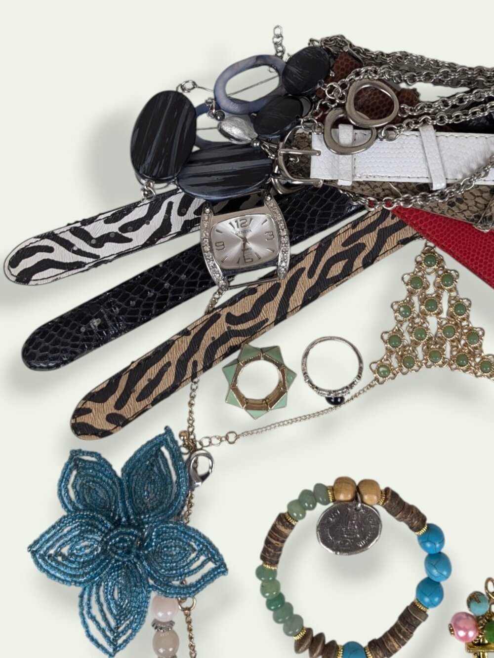 YOLANDA - Vintage To Now Jewelry Lot - 084 - Picture 2 of 7